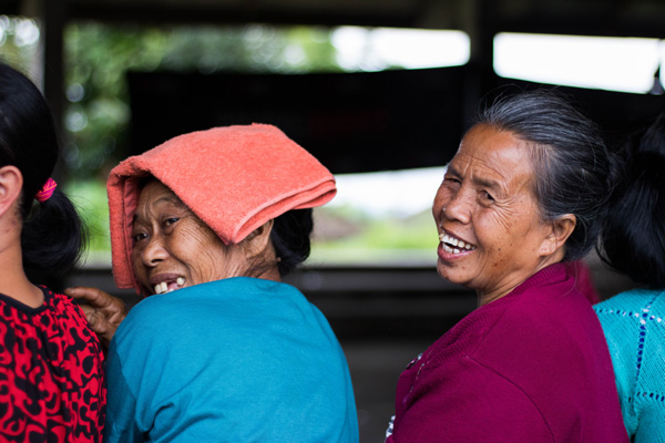 balinese-people-speak-bahasa-indonesia
